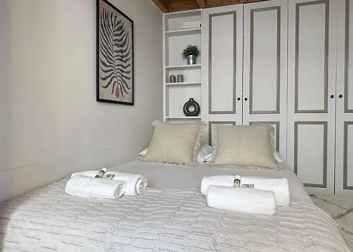 Modern & Dreamy Duplex In Le Marais